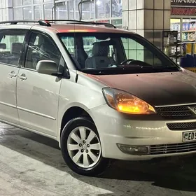 Toyota Sienna 2005