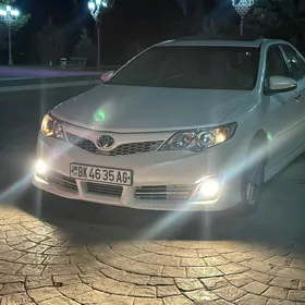 Toyota Camry 2013