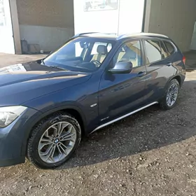 BMW X1 2012