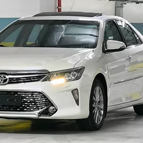 Toyota Camry 2017