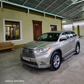 Toyota Highlander 2016