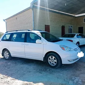 Toyota Sienna 2005