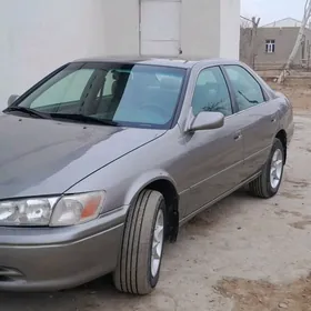 Toyota Camry 2001