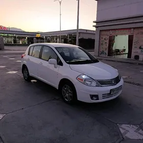 Nissan Versa 2010