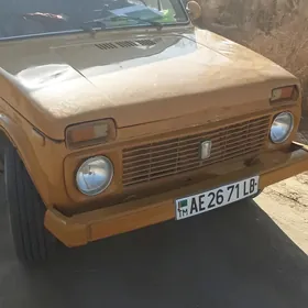 Lada Niva 1983