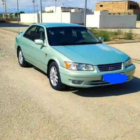 Toyota Camry 2001