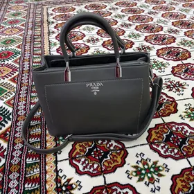 PRADA SUMKA