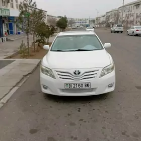 Toyota Camry 2010