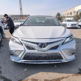 Toyota Camry 2022