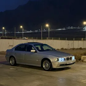 BMW E39 2003