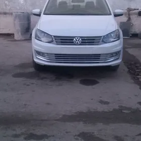 Volkswagen Polo 2015