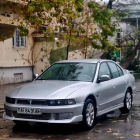 Mitsubishi Galant 2003