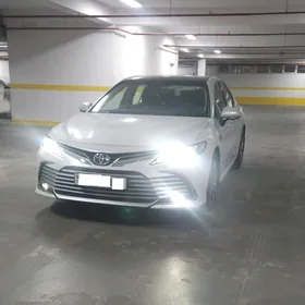 Toyota Camry 2023