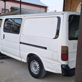 Toyota Hiace 1999