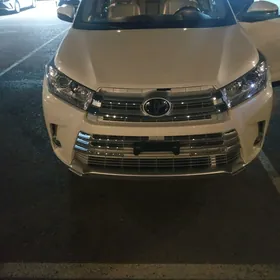 Toyota Highlander 2019