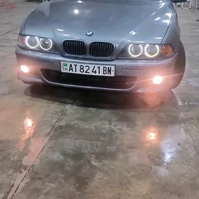 BMW E39 2000