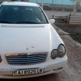 Mercedes-Benz C320 2003