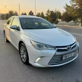 Toyota Camry 2017