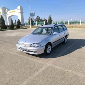 Toyota Avensis 1999