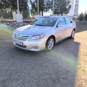 Toyota Camry 2011