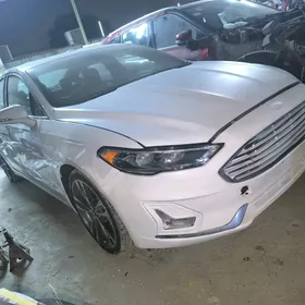 Ford Fusion 2020