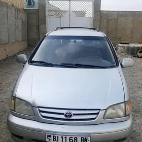 Toyota Sienna 2001