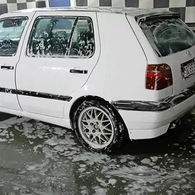 Volkswagen Golf 1992