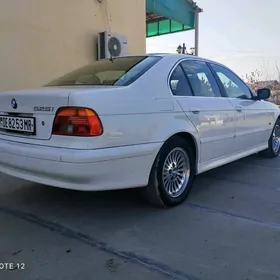 BMW E39 2001