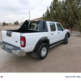 Nissan Navara 2005