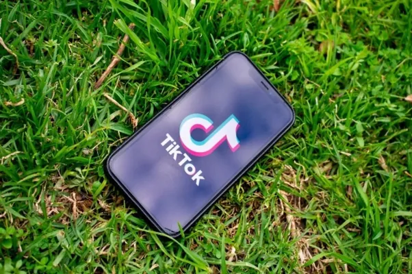 СМИ: Китай обсуждает продажу TikTok Илону Маску. Соцсеть это отрицает