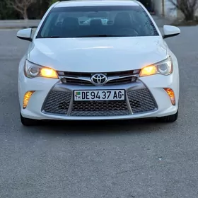 Toyota Camry 2016