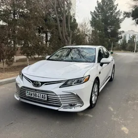 Toyota Camry 2022