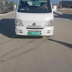 Nissan Urvan 2009