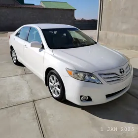 Toyota Camry 2011