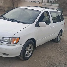 Toyota Sienna 2002