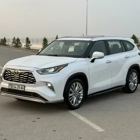 Toyota Highlander 2020