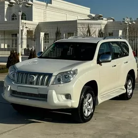 Toyota Land Cruiser Prado 2013