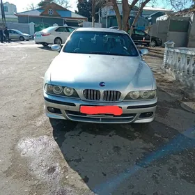 BMW E39 2002