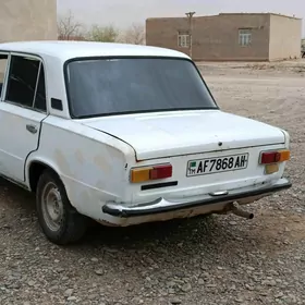 Lada 2104 1985