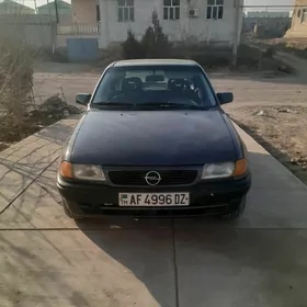 Opel Astra 1993