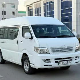 Toyota Hiace 2014