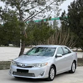 Toyota Camry 2013