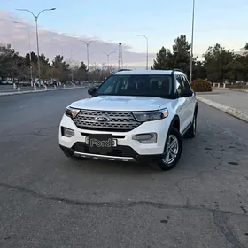 Ford Explorer 2021