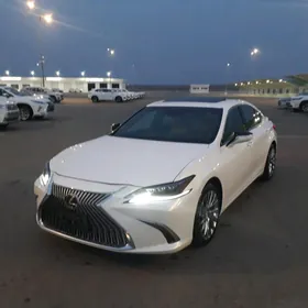 Lexus ES 350 2019