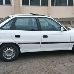 Opel Astra 1992