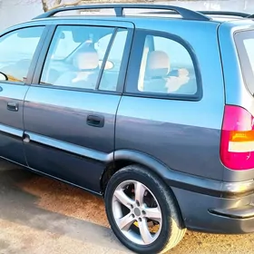 Opel Zafira 2000