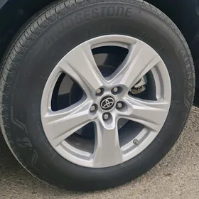 Bridgestone 4шт с дисками