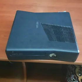 XBOX360- фрибут есть