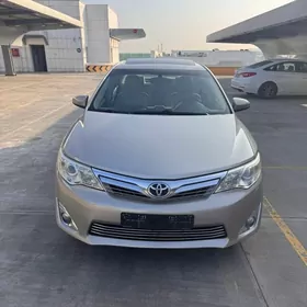 Toyota Camry 2013