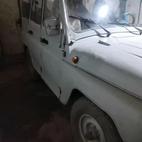 UAZ 469 2000